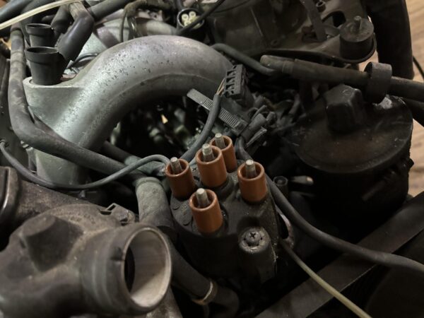 Mercedes-Benz 190E 2.3-16 Engine - Image 10