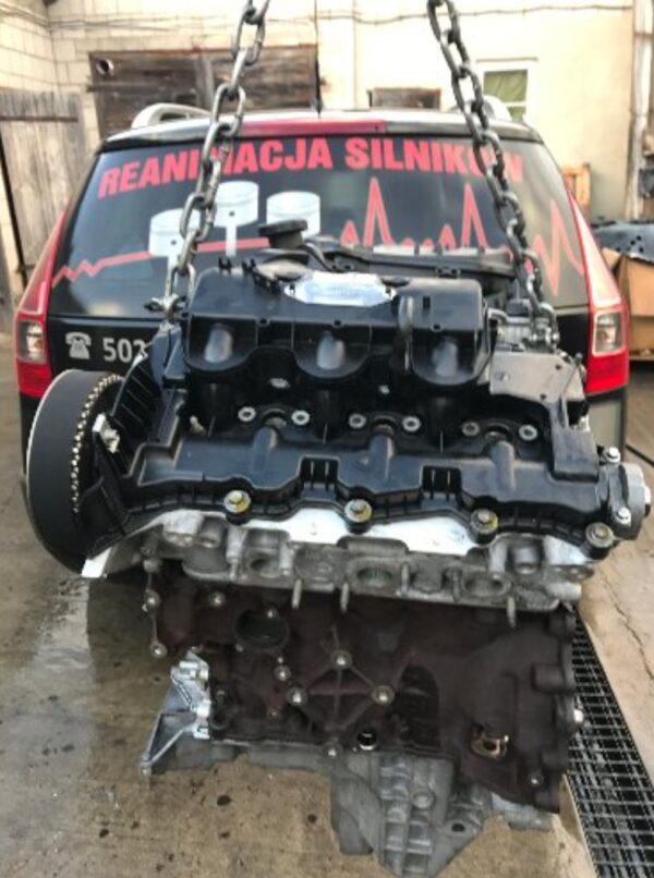 Land Rover Discovery IV L319 3.0 TDV6 engine - Image 2