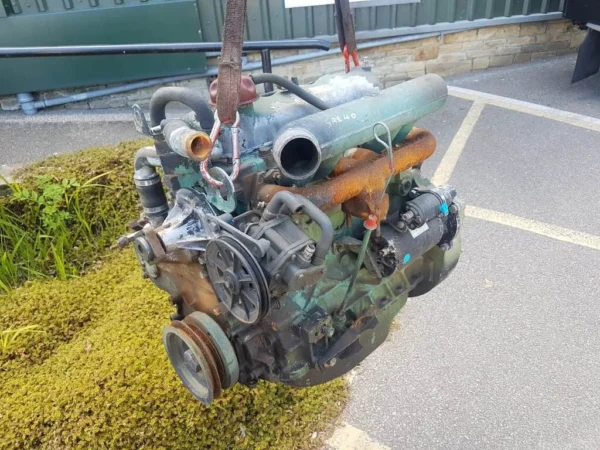 LAND ROVER DEFENDER 2.5 N/A DIESEL ENGINE - Image 4