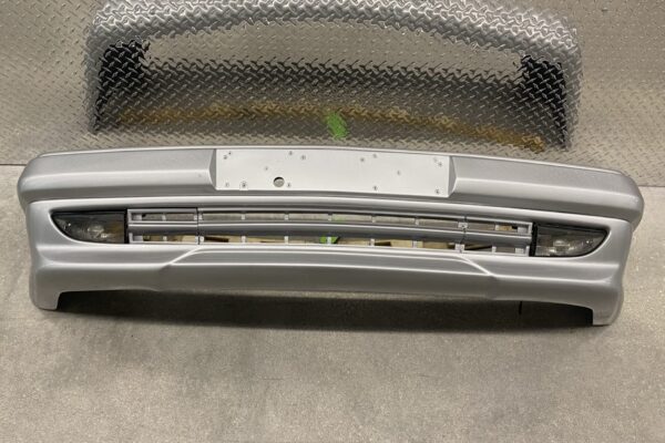 Mercedes-Benz W124 AMG Front Bumper and Lights - Image 7