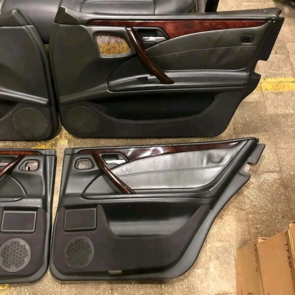 AMG w201 Door cards and interior Mercedes Benz - Image 3