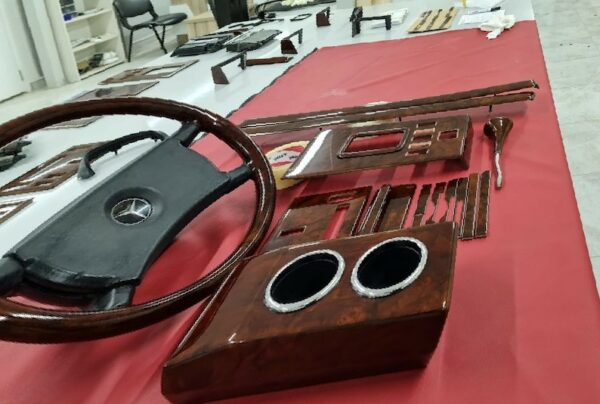 Full set mercedes wood trim for r107 sl mercedes burlwood dashboard trim set - Image 3