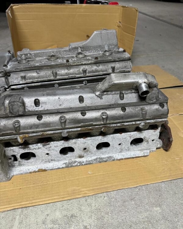 Original AMG M117 6.0 4V Heads with camshafts inside - Image 2