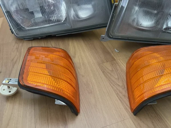 NOS BOSCH Mercedes-Benz W201 Euro 190E HEADLIGHTS PAIR WITHOUT REFLECTIVE CHROME - Image 7