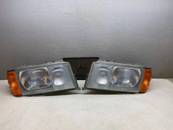 Mercedes Benz Bosch Hedlights Right &Left W201 E190 NEW - Image 2