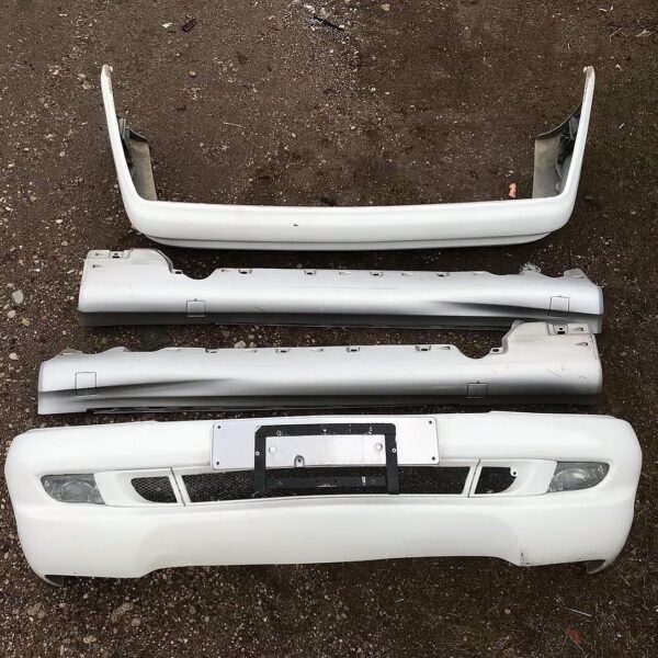 Original AMG R129 Gen 2 body kit - Image 3