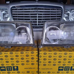 W124 Mercedes E500 HELLA Genuine headlight ASSY right and left set