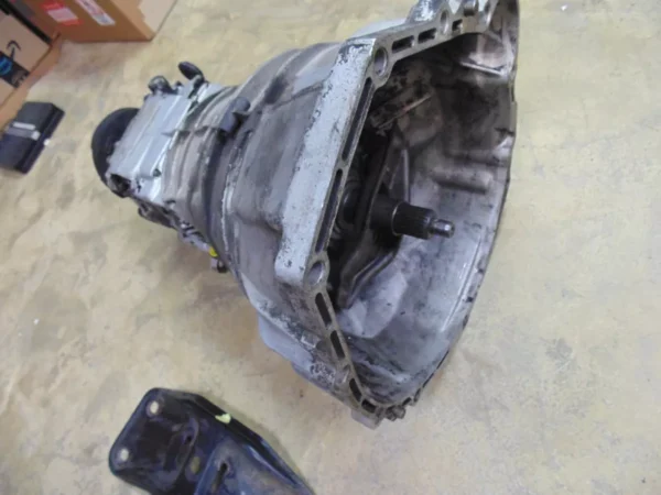 Mercedes W201 190E 5 speed manual transmission 717.432 W124 GETRAG - Image 17