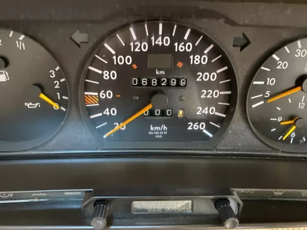 Mercedes-Benz W201 190E 2.3/2.5 16V 260km/h Speedometer Instrument Cluster - Image 2