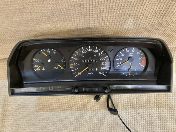 Mercedes-Benz W201 190E 2.3/2.5 16V 260km/h Speedometer Instrument Cluster - Image 5