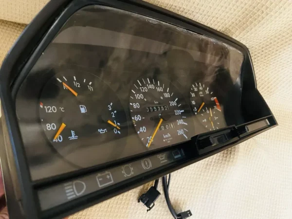 Mercedes-Benz W201 190E 2.3/2.5 16V 260km/h Speedometer Instrument Cluster - Image 7
