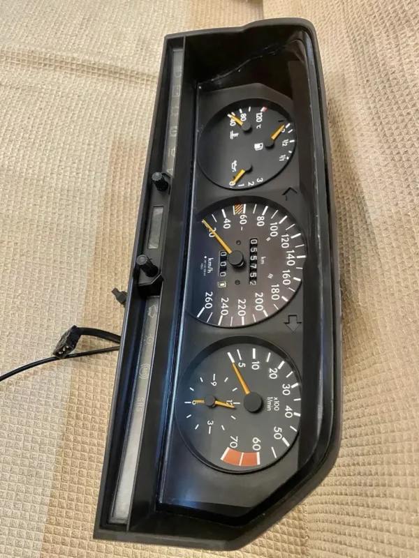 Mercedes-Benz W201 190E 2.3/2.5 16V 260km/h Speedometer Instrument Cluster - Image 10