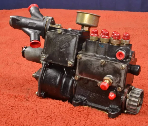 Porsche 70 71 2.2 911E MFI Mechanical Fuel Injection Pump Einspritzpumpe 010 911 - Image 3