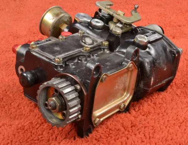 Porsche 70 71 2.2 911E MFI Mechanical Fuel Injection Pump Einspritzpumpe 010 911 - Image 7