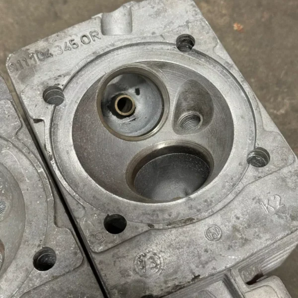 Porsche 911 2.7 Cylinder Head 9111043422R Dated 10-74 - Image 4