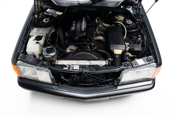 Euro 1987 Mercedes-Benz 190E 2.3-16 5-Speed - Image 38