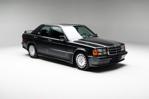 Euro 1987 Mercedes-Benz 190E 2.3-16 5-Speed - Image 11