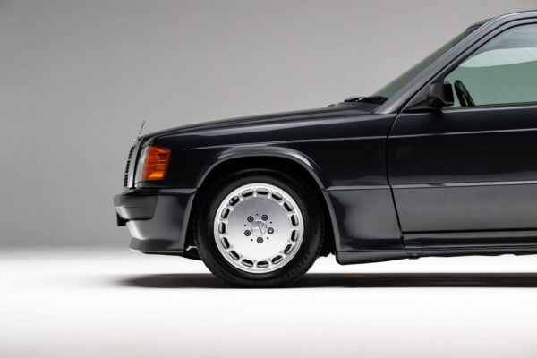 Euro 1987 Mercedes-Benz 190E 2.3-16 5-Speed - Image 21
