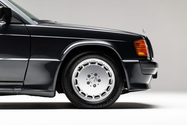Euro 1987 Mercedes-Benz 190E 2.3-16 5-Speed - Image 27
