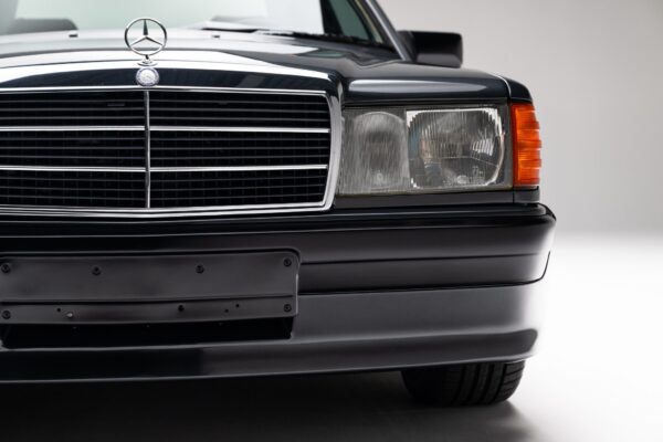 Euro 1987 Mercedes-Benz 190E 2.3-16 5-Speed - Image 17