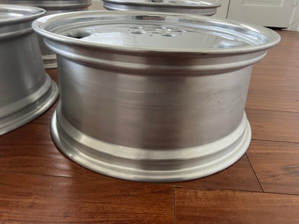 Staggered 19" AMG Aero Monoblock Wheels - Image 5