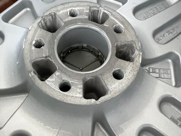 Staggered 19" AMG Aero Monoblock Wheels - Image 7