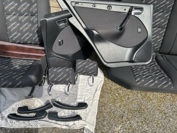 Mercedes facelift W202 C class seats and door cards model Esprit - Image 3