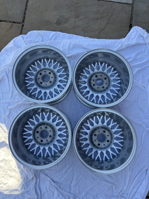 BMW E30 GENUINE BBS 15" CROSS SPOKE ALLOY WHEEL 7J X 15H2 325i SPORT 318is RARE - Image 3