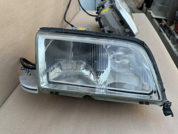 97-00 Mercedes W202 C230 C320 C43 C280 OEM Xenon Headlight assembly OEM Pair L&R - Image 9
