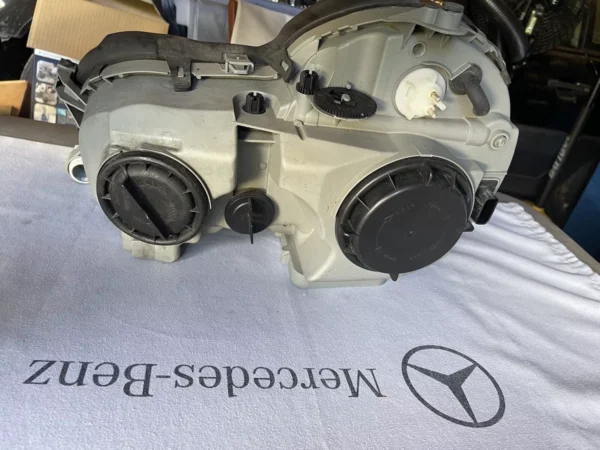 Mercedes Benz W210 E320, E430, E55 OEM Bosch/Hella Halogen Headlight Set - Image 7