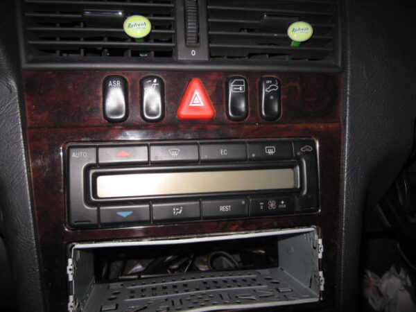 1999 Mercedes-Benz C280 (W202) - Image 7