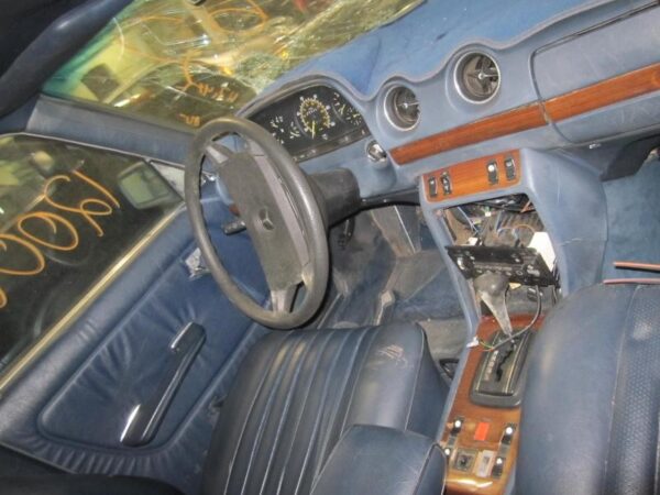 Parting Out: 1983 Mercedes-Benz 300D (W123) - Image 6