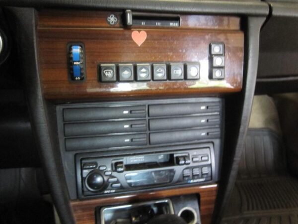 Parting Out: 1991 Mercedes-Benz 190E (W201) - Image 7