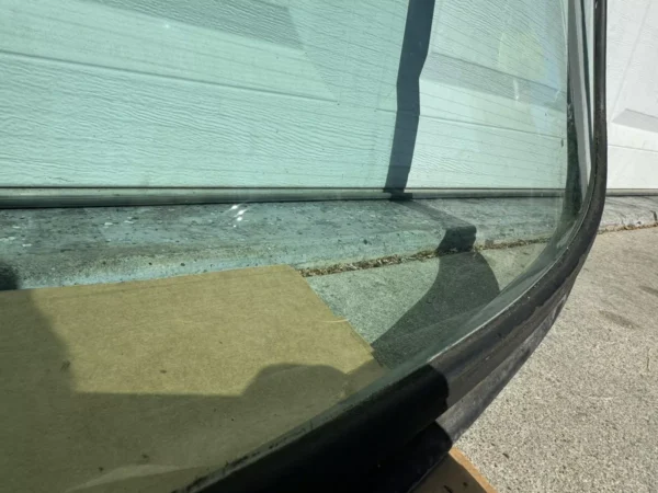 MERCEDES BENZ W126 C126 560SEC 380SEC 500SEC REAR HEATED TINTED WINDOW GLASS - Image 4