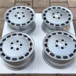 OEM Mercedes-Benz Gullideckel W201 2.3-16v/Sportline Wheels